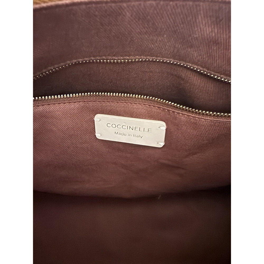 Coccinelle pebbled leather shoulder bag camel color - Picture 7 of 8